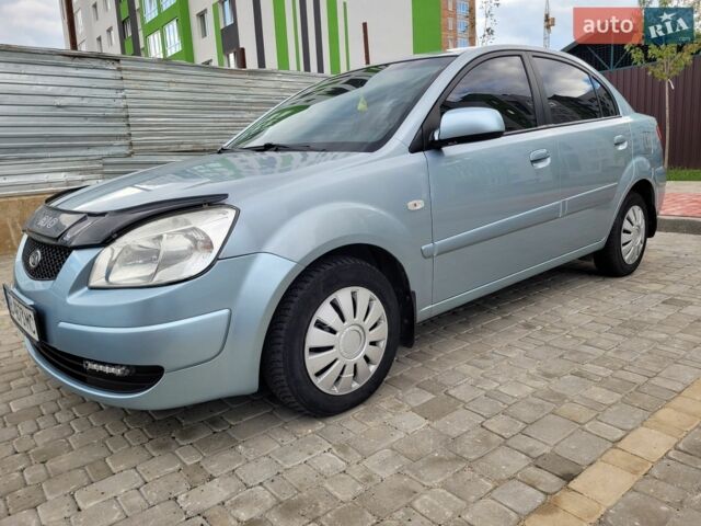 Серый Киа Рио, объемом двигателя 1.4 л и пробегом 230 тыс. км за 4999 $, фото 6 на Automoto.ua