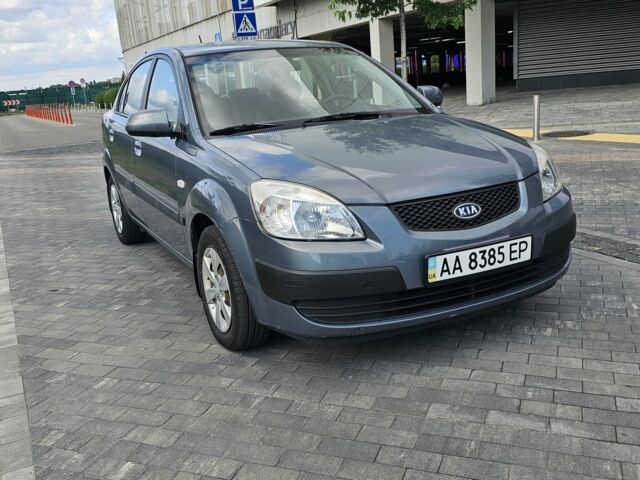 Серый Киа Рио, объемом двигателя 1.3 л и пробегом 160 тыс. км за 4300 $, фото 2 на Automoto.ua