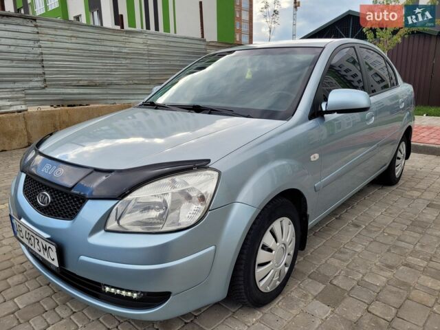 Серый Киа Рио, объемом двигателя 1.4 л и пробегом 230 тыс. км за 4999 $, фото 13 на Automoto.ua
