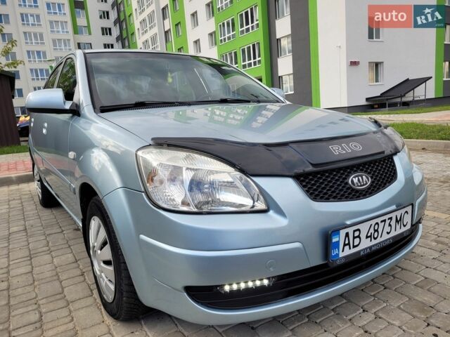 Серый Киа Рио, объемом двигателя 1.4 л и пробегом 230 тыс. км за 4999 $, фото 24 на Automoto.ua