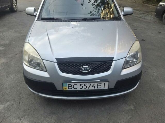Серый Киа Рио, объемом двигателя 1.4 л и пробегом 306 тыс. км за 2700 $, фото 6 на Automoto.ua