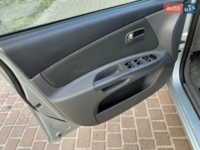 Серый Киа Рио, объемом двигателя 0 л и пробегом 202 тыс. км за 4999 $, фото 5 на Automoto.ua