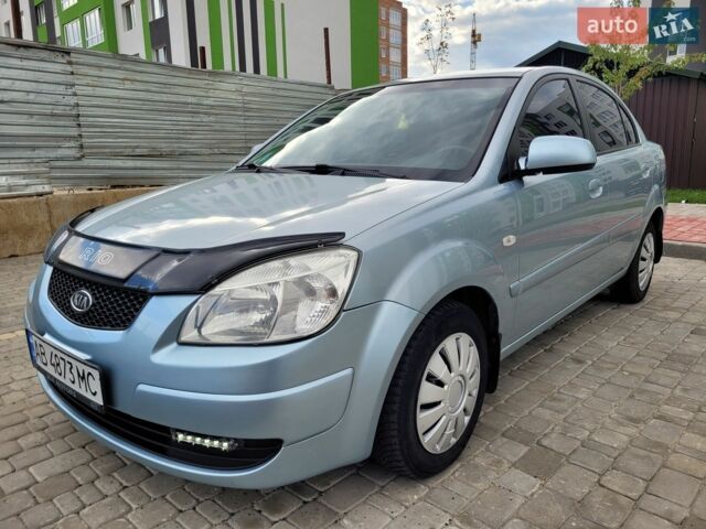 Серый Киа Рио, объемом двигателя 1.4 л и пробегом 230 тыс. км за 4999 $, фото 14 на Automoto.ua