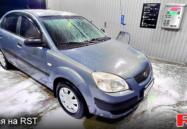 Серый Киа Рио, объемом двигателя 1.4 л и пробегом 198 тыс. км за 3950 $, фото 4 на Automoto.ua