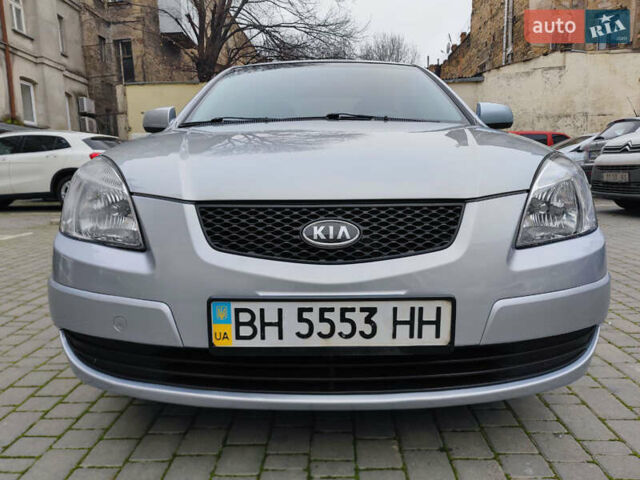 Серый Киа Рио, объемом двигателя 1.4 л и пробегом 94 тыс. км за 4900 $, фото 11 на Automoto.ua