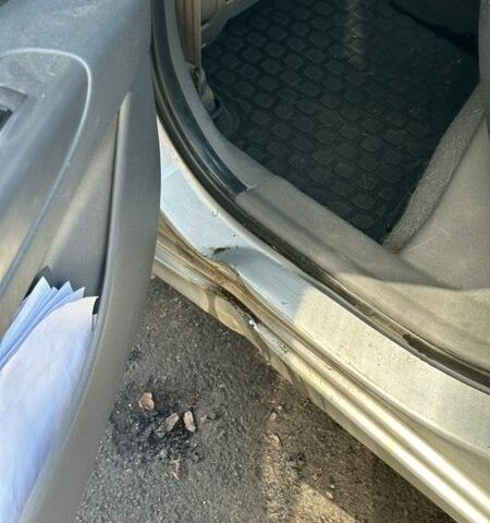 Серый Киа Рио, объемом двигателя 1.4 л и пробегом 244 тыс. км за 2900 $, фото 15 на Automoto.ua