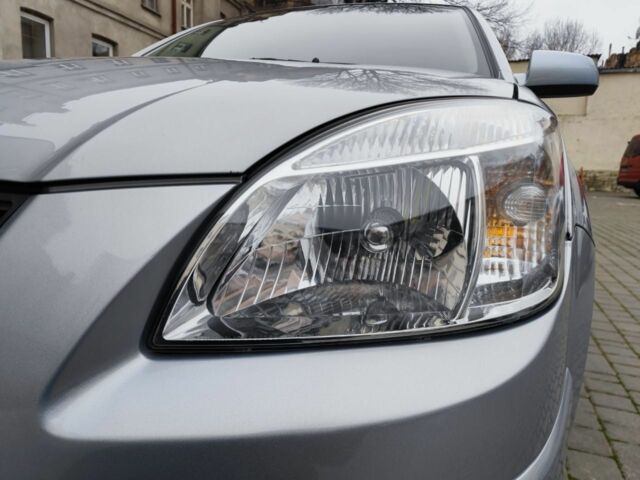 Сірий Кіа Ріо, об'ємом двигуна 1.4 л та пробігом 94 тис. км за 4900 $, фото 13 на Automoto.ua