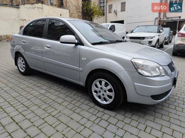 Серый Киа Рио, объемом двигателя 1.4 л и пробегом 94 тыс. км за 4900 $, фото 8 на Automoto.ua