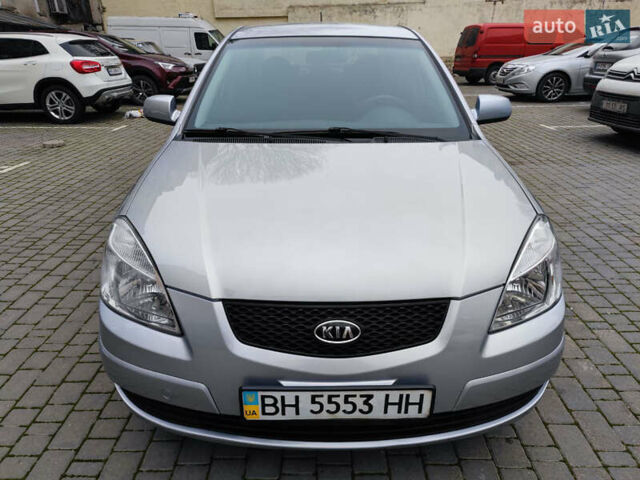 Серый Киа Рио, объемом двигателя 1.4 л и пробегом 94 тыс. км за 4900 $, фото 10 на Automoto.ua