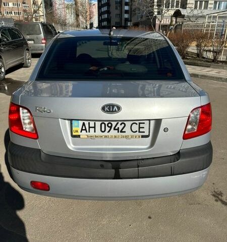 Серый Киа Рио, объемом двигателя 1.4 л и пробегом 244 тыс. км за 2900 $, фото 2 на Automoto.ua