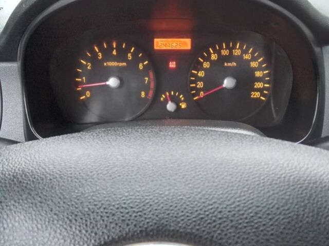 Серый Киа Рио, объемом двигателя 1.4 л и пробегом 247 тыс. км за 3700 $, фото 6 на Automoto.ua