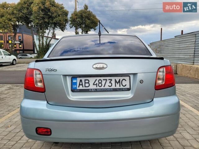 Серый Киа Рио, объемом двигателя 1.4 л и пробегом 230 тыс. км за 4999 $, фото 4 на Automoto.ua