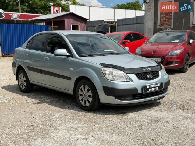 Серый Киа Рио, объемом двигателя 1.4 л и пробегом 364 тыс. км за 4100 $, фото 2 на Automoto.ua