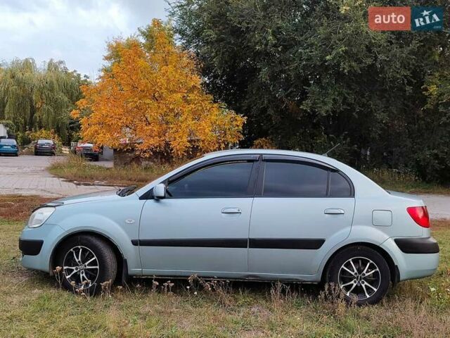 Серый Киа Рио, объемом двигателя 1.4 л и пробегом 176 тыс. км за 4600 $, фото 6 на Automoto.ua