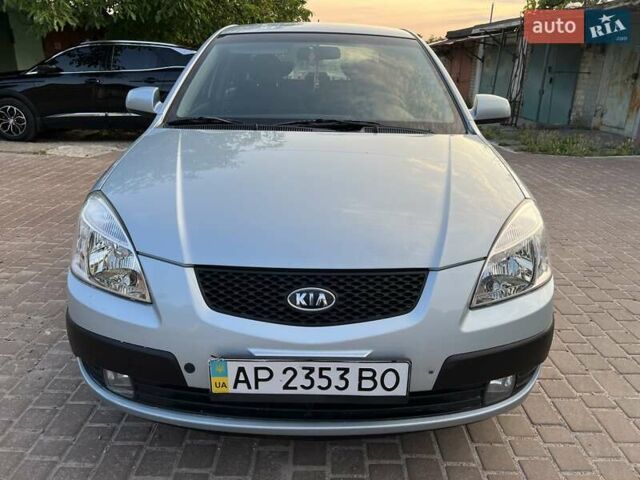 Серый Киа Рио, объемом двигателя 0 л и пробегом 202 тыс. км за 4999 $, фото 1 на Automoto.ua