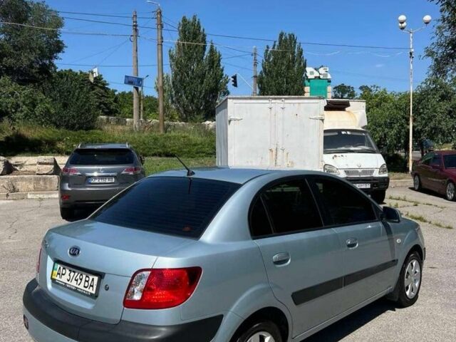 Сірий Кіа Ріо, об'ємом двигуна 1.4 л та пробігом 38 тис. км за 3500 $, фото 4 на Automoto.ua