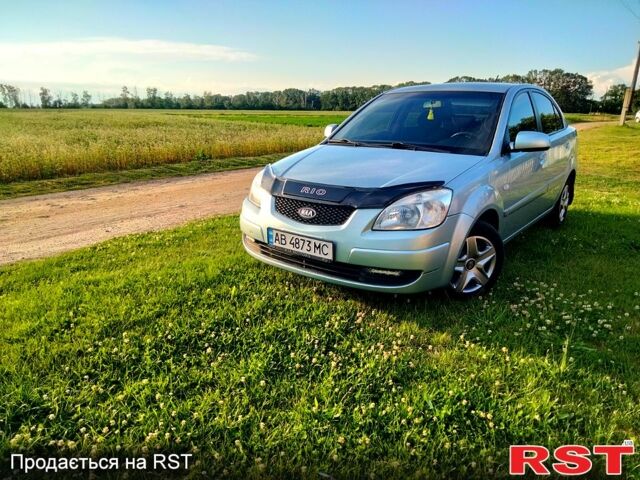Сірий Кіа Ріо, об'ємом двигуна 1.4 л та пробігом 230 тис. км за 5200 $, фото 3 на Automoto.ua