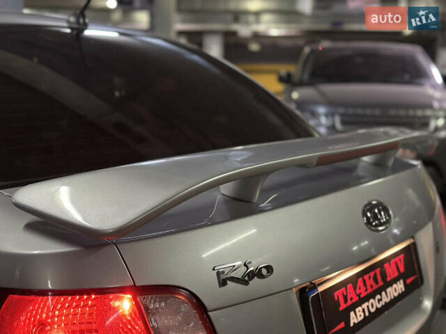 Сірий Кіа Ріо, об'ємом двигуна 1.4 л та пробігом 220 тис. км за 3700 $, фото 39 на Automoto.ua