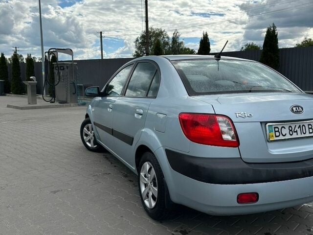 Сірий Кіа Ріо, об'ємом двигуна 1.4 л та пробігом 97 тис. км за 5100 $, фото 5 на Automoto.ua