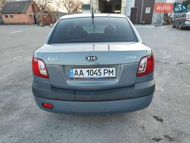 Серый Киа Рио, объемом двигателя 1.6 л и пробегом 140 тыс. км за 4700 $, фото 2 на Automoto.ua
