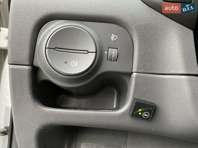 Сірий Кіа Ріо, об'ємом двигуна 1.4 л та пробігом 179 тис. км за 4350 $, фото 47 на Automoto.ua