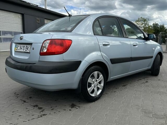 Сірий Кіа Ріо, об'ємом двигуна 1.4 л та пробігом 88 тис. км за 5600 $, фото 1 на Automoto.ua
