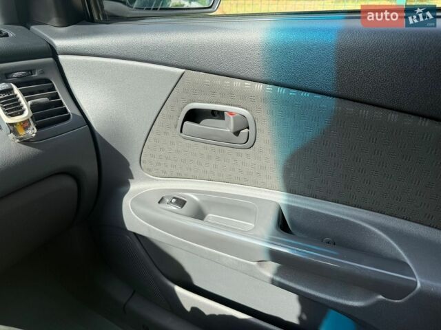 Серый Киа Рио, объемом двигателя 1.49 л и пробегом 189 тыс. км за 5300 $, фото 6 на Automoto.ua