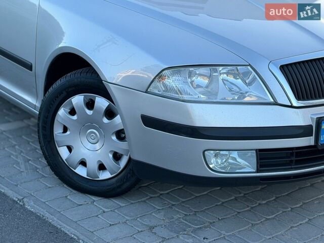 Серый Киа Рио, объемом двигателя 1.49 л и пробегом 189 тыс. км за 5300 $, фото 4 на Automoto.ua