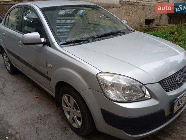 Серый Киа Рио, объемом двигателя 1.4 л и пробегом 232 тыс. км за 3200 $, фото 7 на Automoto.ua