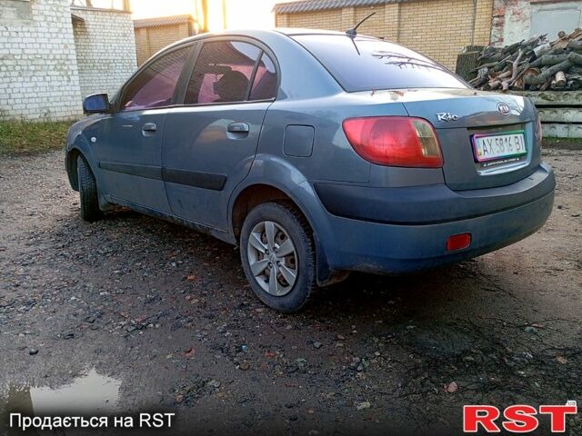 Серый Киа Рио, объемом двигателя 1.4 л и пробегом 197 тыс. км за 3150 $, фото 3 на Automoto.ua