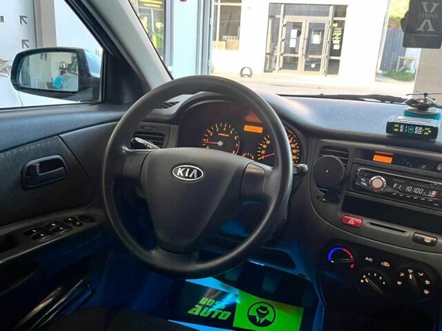 Сірий Кіа Ріо, об'ємом двигуна 1.4 л та пробігом 93 тис. км за 5600 $, фото 21 на Automoto.ua