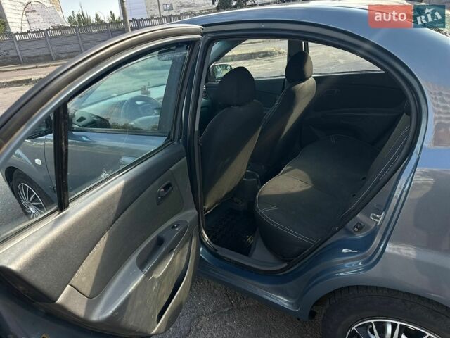 Сірий Кіа Ріо, об'ємом двигуна 1.49 л та пробігом 300 тис. км за 3700 $, фото 12 на Automoto.ua