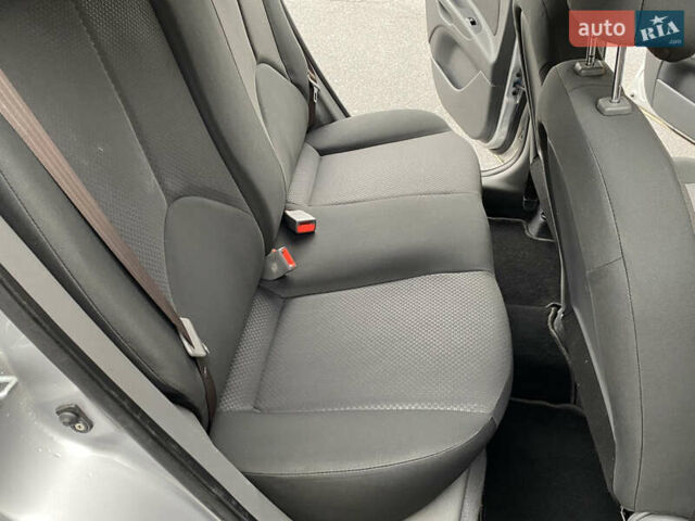 Сірий Кіа Ріо, об'ємом двигуна 1.4 л та пробігом 179 тис. км за 4350 $, фото 36 на Automoto.ua