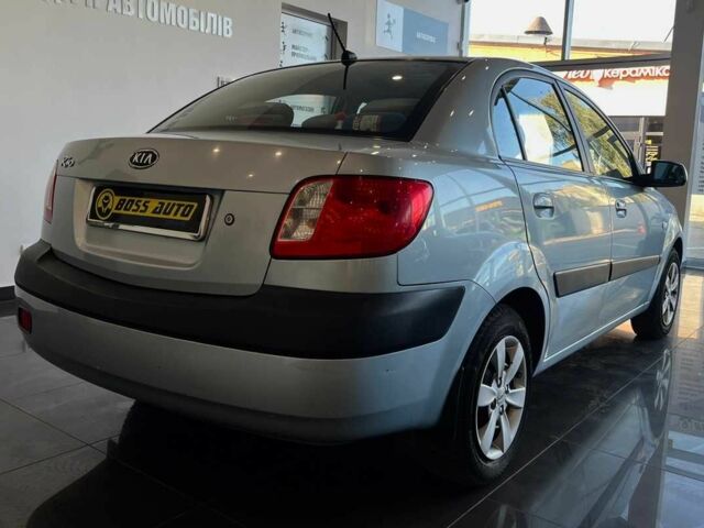 Сірий Кіа Ріо, об'ємом двигуна 1.4 л та пробігом 93 тис. км за 5600 $, фото 6 на Automoto.ua