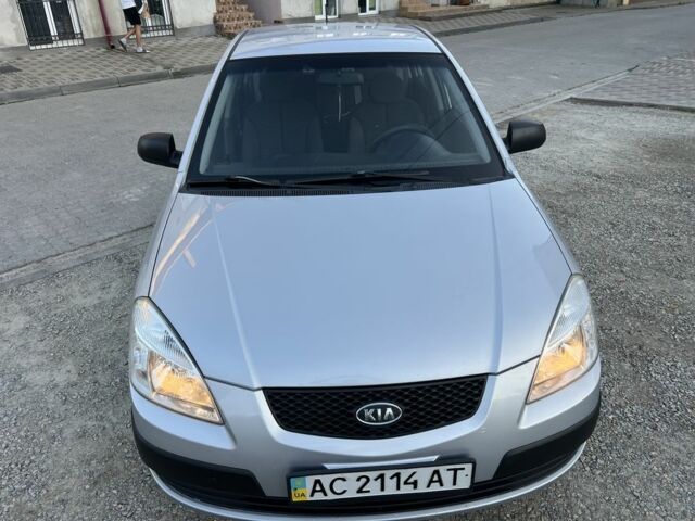 Сірий Кіа Ріо, об'ємом двигуна 1.4 л та пробігом 334 тис. км за 3550 $, фото 7 на Automoto.ua