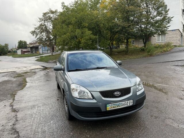 Сірий Кіа Ріо, об'ємом двигуна 1.5 л та пробігом 189 тис. км за 5326 $, фото 1 на Automoto.ua