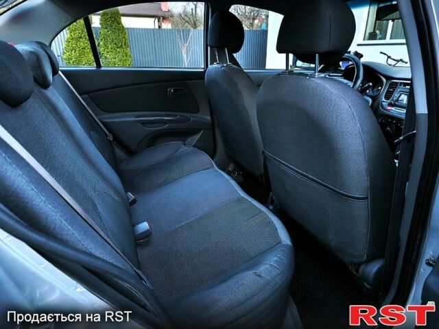 Серый Киа Рио, объемом двигателя 1.4 л и пробегом 220 тыс. км за 4500 $, фото 8 на Automoto.ua