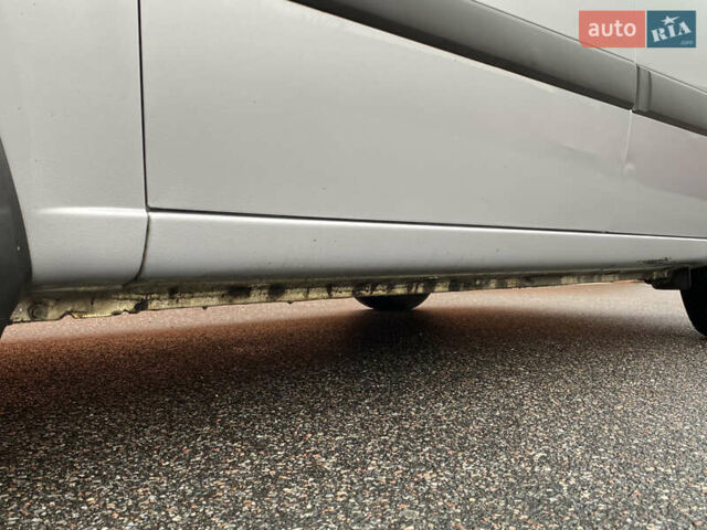 Сірий Кіа Ріо, об'ємом двигуна 1.4 л та пробігом 179 тис. км за 4350 $, фото 6 на Automoto.ua