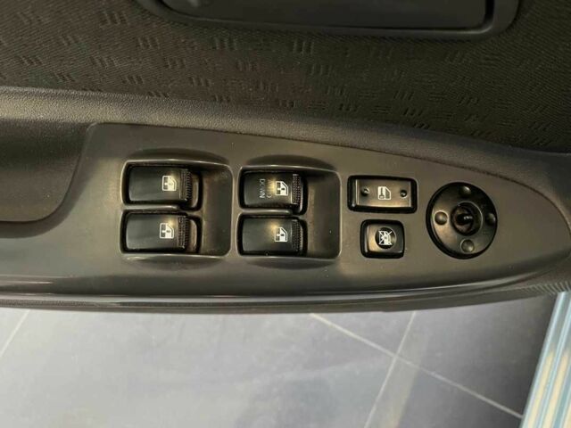 Сірий Кіа Ріо, об'ємом двигуна 1.4 л та пробігом 93 тис. км за 5600 $, фото 19 на Automoto.ua