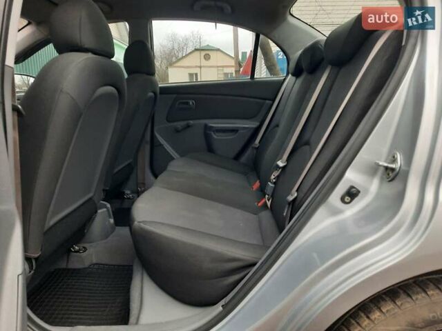 Серый Киа Рио, объемом двигателя 1.4 л и пробегом 113 тыс. км за 4550 $, фото 41 на Automoto.ua
