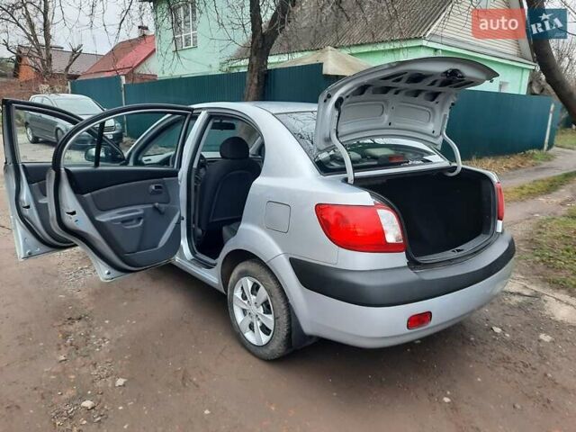 Серый Киа Рио, объемом двигателя 1.4 л и пробегом 113 тыс. км за 4550 $, фото 58 на Automoto.ua