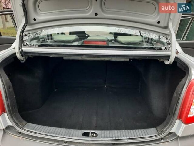 Серый Киа Рио, объемом двигателя 1.4 л и пробегом 113 тыс. км за 4550 $, фото 55 на Automoto.ua