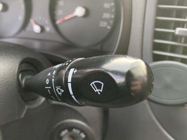 Серый Киа Рио, объемом двигателя 1.4 л и пробегом 158 тыс. км за 6400 $, фото 11 на Automoto.ua