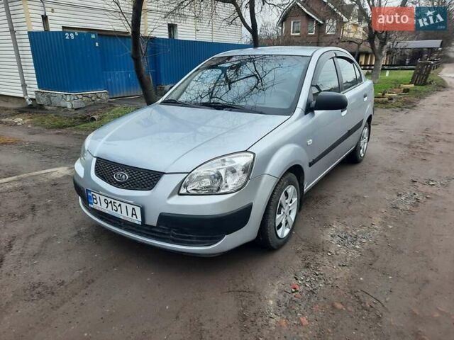 Серый Киа Рио, объемом двигателя 1.4 л и пробегом 113 тыс. км за 4550 $, фото 13 на Automoto.ua