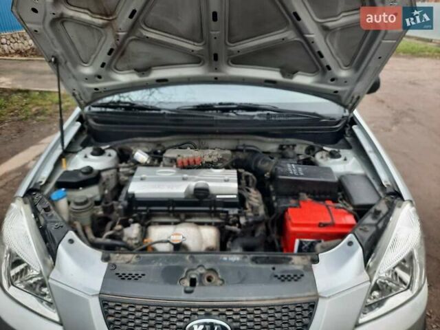 Серый Киа Рио, объемом двигателя 1.4 л и пробегом 113 тыс. км за 4550 $, фото 66 на Automoto.ua