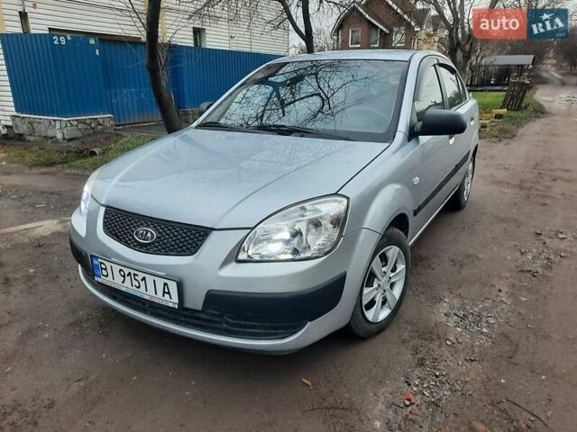 Серый Киа Рио, объемом двигателя 1.4 л и пробегом 113 тыс. км за 4550 $, фото 77 на Automoto.ua