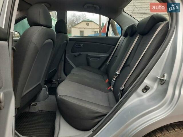 Серый Киа Рио, объемом двигателя 1.4 л и пробегом 113 тыс. км за 4550 $, фото 42 на Automoto.ua