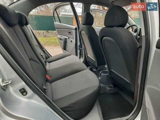 Серый Киа Рио, объемом двигателя 1.4 л и пробегом 113 тыс. км за 4550 $, фото 50 на Automoto.ua