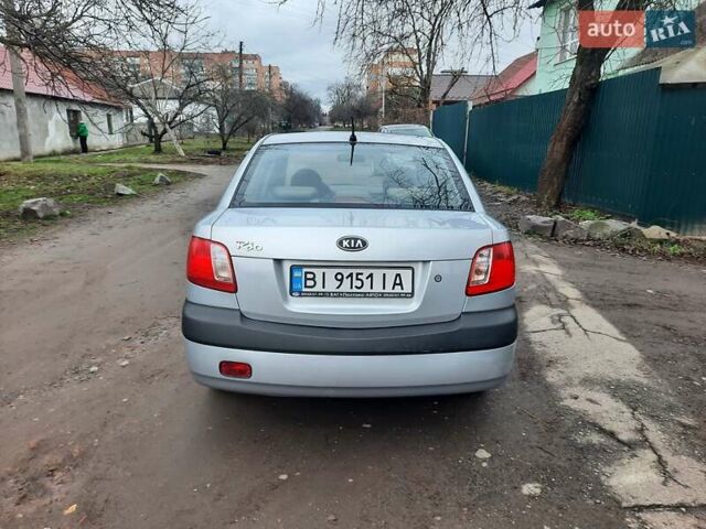 Серый Киа Рио, объемом двигателя 1.4 л и пробегом 113 тыс. км за 4550 $, фото 21 на Automoto.ua