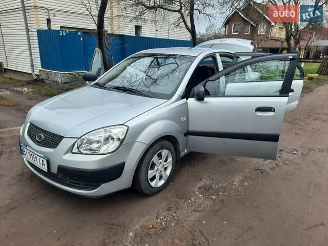 Серый Киа Рио, объемом двигателя 1.4 л и пробегом 113 тыс. км за 4550 $, фото 60 на Automoto.ua